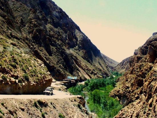 4WD車で行く！ベルベルトレイル1日観光ツアー アトラス山脈の壮大な風景やベルベル人の暮らしに触れる＜昼食付き／送迎付き／英語／マラケシュ発＞