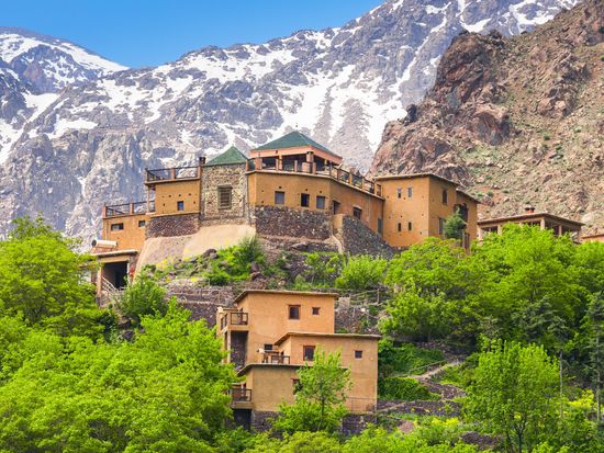 morocco_atlas_mountains_shutterstock_342959300