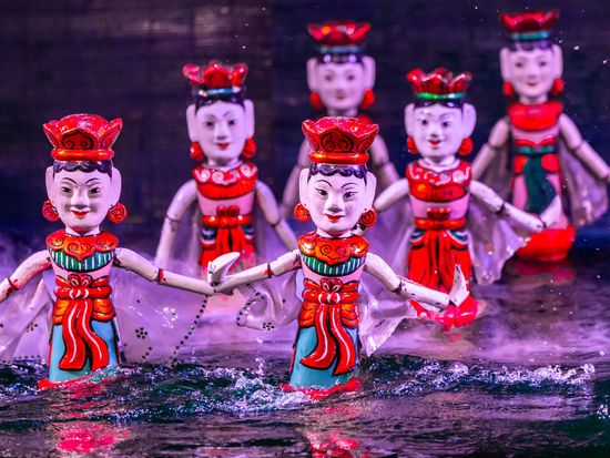 Vietnam_Hanoi_Water Puppet Show_shutterstock_1700258797