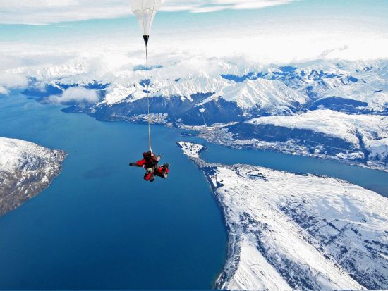 クイーンズタウン　スカイダイビング　最大時速200kmの最高のアドベンチャーを体験！＜選べるプラン＞