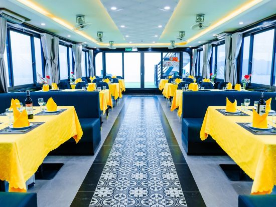 世界遺産ハロン湾日帰りツアー　日本人専用最新船利用！鍾乳洞＋ティートップ島＋カヤック体験　空港お送り帰国日プランあり＜6時間クルーズ／日本語ガイド／海鮮ランチ＞