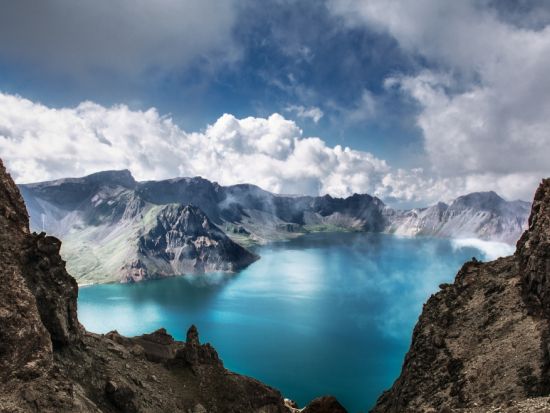 【新彊紀行・西域探訪】ウルムチ＋オアシス都市トルファン 中国のスイス「天山天池」にも訪れる2泊3日宿泊ツアー！＜専用車＋日本語ガイド／ウルムチ空港発着＞