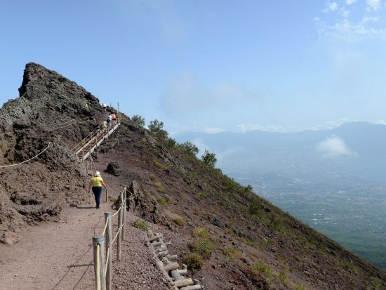 ポンペイ1日観光ツアー　古代ローマの息吹を感じる旅＜昼食付／日本語または英語／ローマ発＞by Green Line