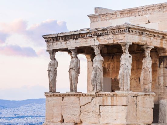 Greece_Athens_Erechtheion_shutterstock_336327530