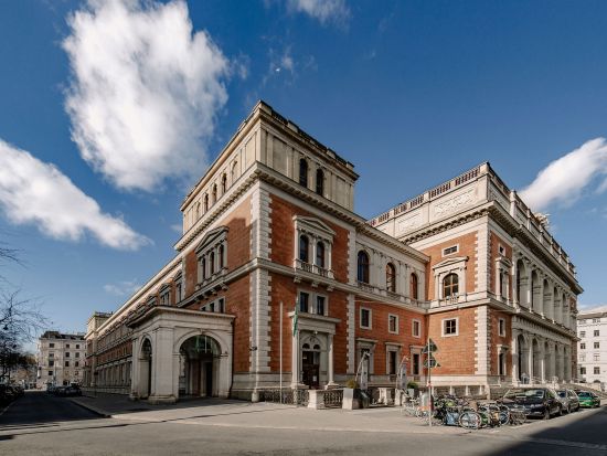 ウィーン・レジデンツ・オーケストラ　旧ウィーン証券取引所「Börse Palais」＜約2時間＞