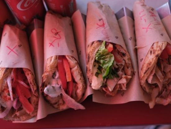 アテネ グルメウォーキングツアー 7ヵ所で味わうストリートフード＜英語／午前／アテネ発＞