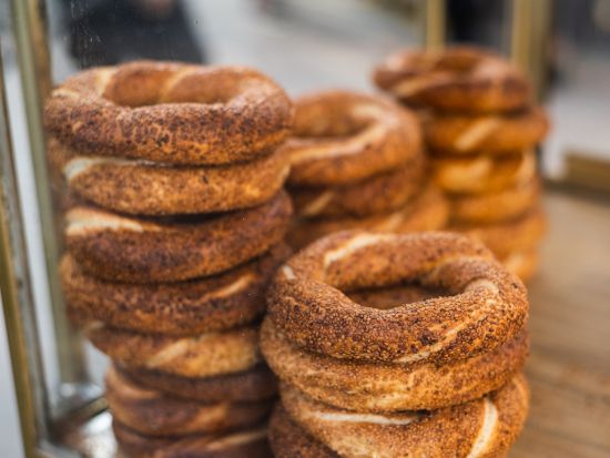 アテネ グルメウォーキングツアー 7ヵ所で味わうストリートフード＜英語／午前／アテネ発＞