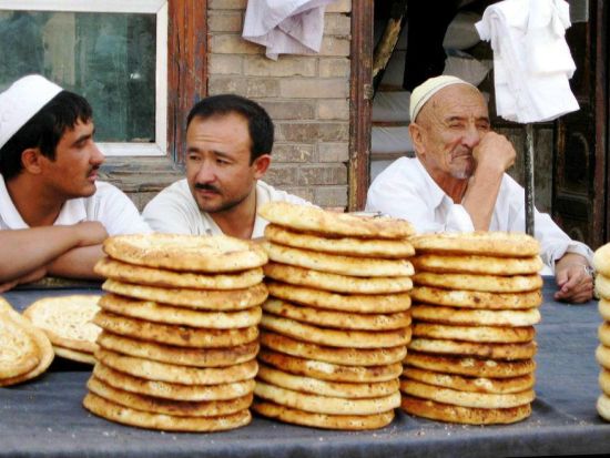 【新彊紀行・西域探訪】ウルムチ＋オアシス都市トルファン 中国のスイス「天山天池」にも訪れる2泊3日宿泊ツアー！＜専用車＋日本語ガイド／ウルムチ空港発着＞