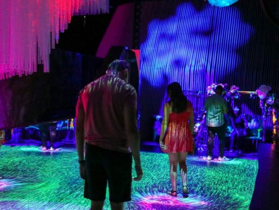 INTER\_IAM　没入型のテクノロジー・アート体験施設　入場チケット事前予約 by Tiqets