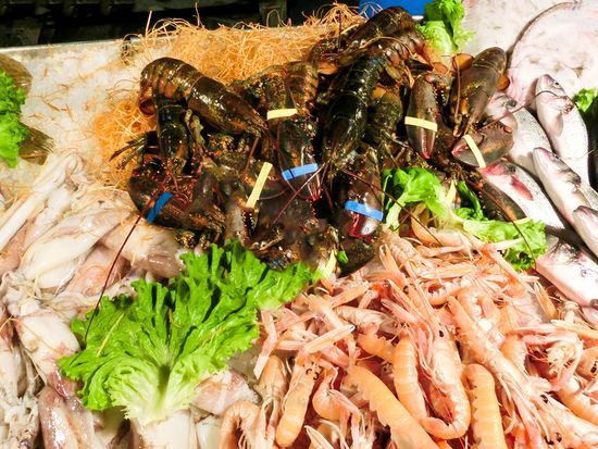 Venetian fish market_pixta_72459253_M