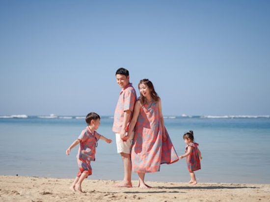 ハワイ　カジュアルフォト　 気軽に家族やカップルで記念撮影！　選べる撮影スポット ＜カピオラニパーク周辺／マジックアイランド＞