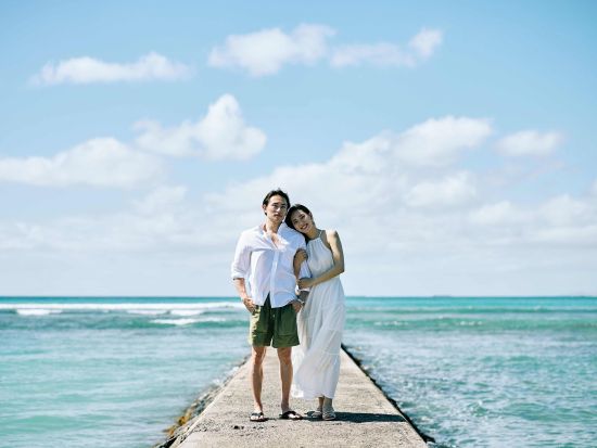 ハワイ　カジュアルフォト　 気軽に家族やカップルで記念撮影！　選べる撮影スポット ＜カピオラニパーク周辺／マジックアイランド＞