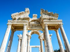 Turkey_Afrodisias_pixta_47665157_M