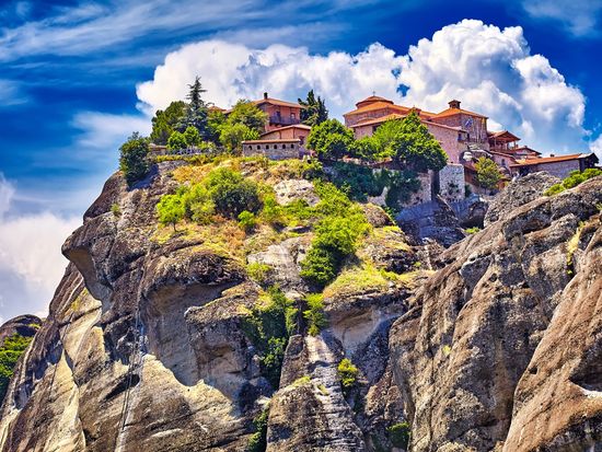 Great_Meteoron_Monastery_shutterstock_670380751
