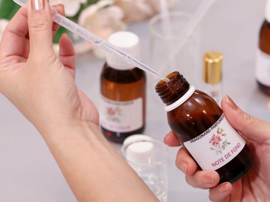 フラゴナール香水工場 ガイドツアー＋香水作り体験