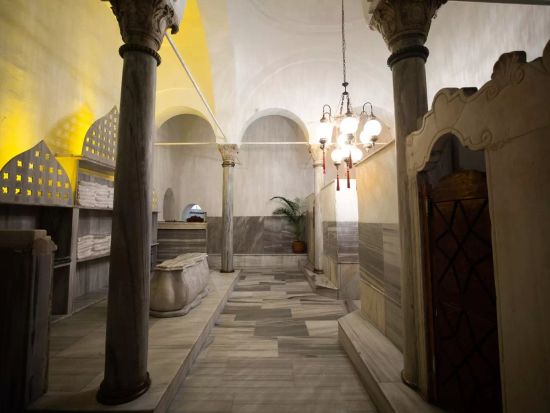イスタンブール旧市街 「ジャーロール・ハマム (Cagaloglu Hammam)」事前予約サービス