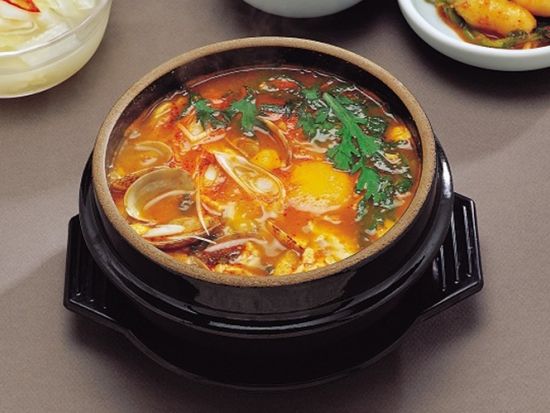 韓国料理店「喜粥喜粥（ヒジュッヒジュッ）」食事券＆事前予約サービス ＜明洞駅徒歩3分＞