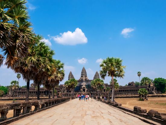 貸切観光チャーター　アンコールワット・シェムリアップ郊外を自由に観光！＜1～5名／4時間または8時間／日本語ガイド選択可／空港送迎オプション有＞
