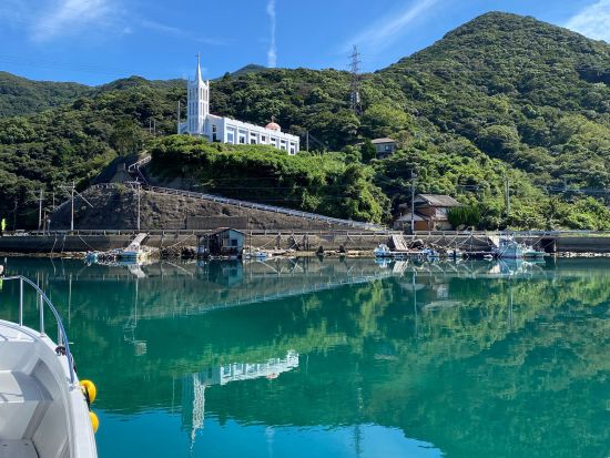 【貸切】五島列島縦断キリシタンクルーズ　若松瀬戸＋ハリノメンド＋キリシタン洞窟＋江上天主堂＋旧五輪教会堂 ＜3～10月／最大10名＞by GOTO真光クルーズ
