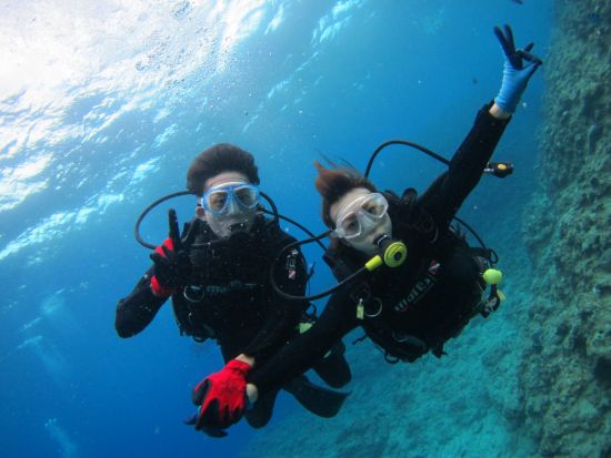 砂辺ボートファンダイビング 本格的に非日常の冒険を楽しもう！選べる2or3DIVE&少人数グループで素敵な思い出を＜1日／送迎相談可／英語対応可能／北谷＞