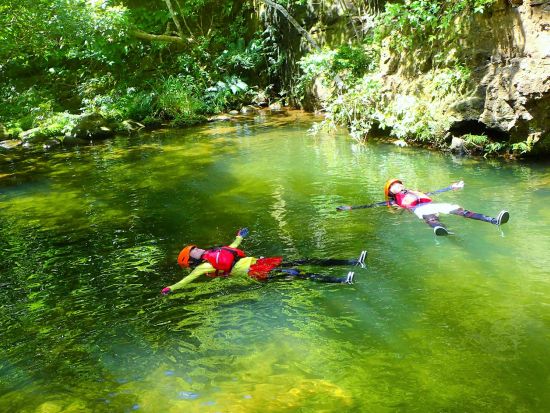 【キャニオニング】森林浴キャニオニングツアー　西表島のジャングルで森林浴！画像データプレゼント付き＜5月～10月／半日／大原港周辺ホテル無料送迎／西表島＞