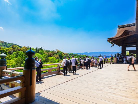 金閣寺＋銀閣寺＋清水寺 半日バスツアー 京都の世界遺産3ヶ所めぐり＜京都駅発＞by おこしバス（京都定期観光バス）