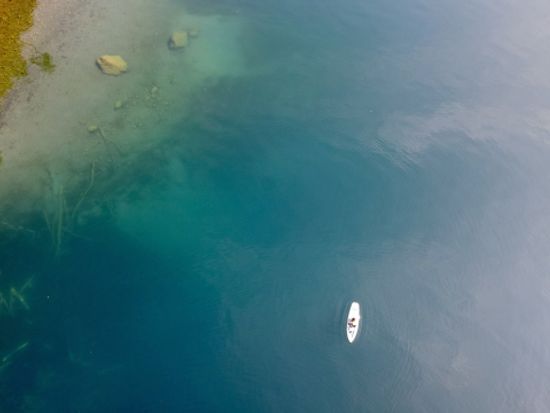 支笏湖SUPツアー  きらめく水面！青い支笏湖！美しい景色の中、まるで浮いてるみたいな湖ののんびり体験＜4～11月／3歳以上参加可／恵庭岳集合＞