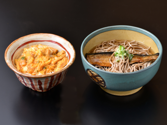 生八つ橋+京グルメづくり体験 衣笠丼+にしんそば、さらにお抹茶と八つ橋をどうぞ＜2名～／阪急西京極駅からお迎え可／右京区＞by 八つ橋庵とししゅうやかた