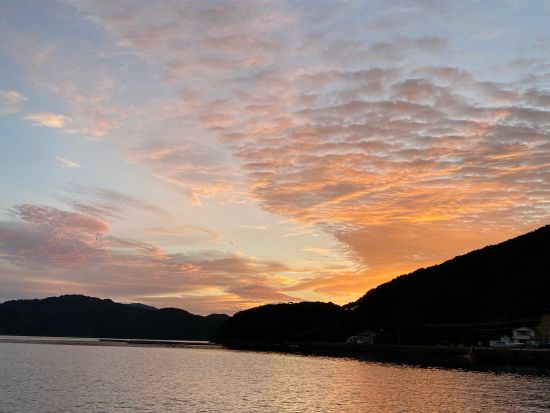 【1組貸切／最大6名様のグループ料金】サンセットクルーズ　大瀬良さんがご案内  ＜4～10月／約2時間／若松島・新上五島町＞ by GOTO真光クルーズ