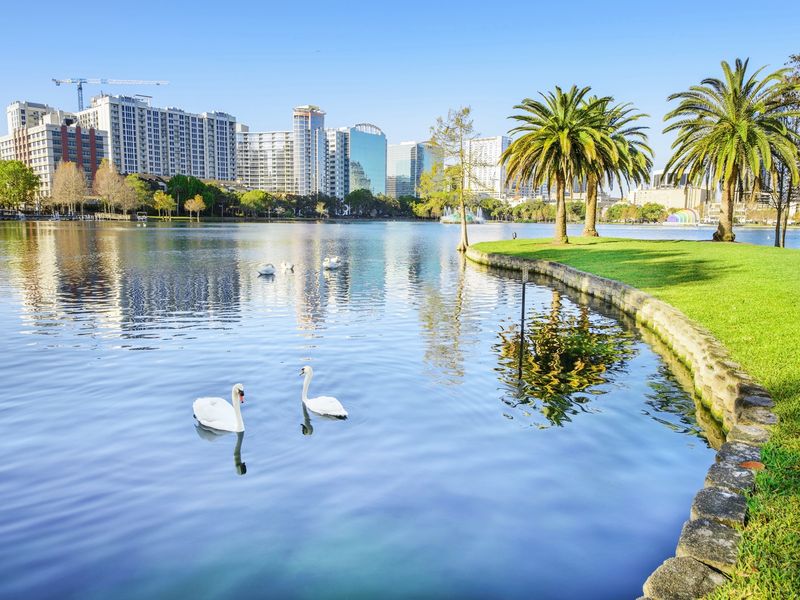 USA_Orlando_Lake Eola Park_shutterstock_602839745
