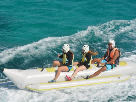 ビーチアクティビティ3種類 スリル満点！絶叫系MAX！絶景のオーシャンビューを楽しく満喫しよう！♪＜約30分／石垣島＞