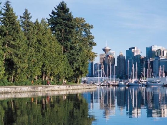 バンクーバー 1日観光ツアー　キャピラノ吊り橋公園＆スタンレーパーク＆グランビルアイランドなど ＜日本語オーディオガイド＞