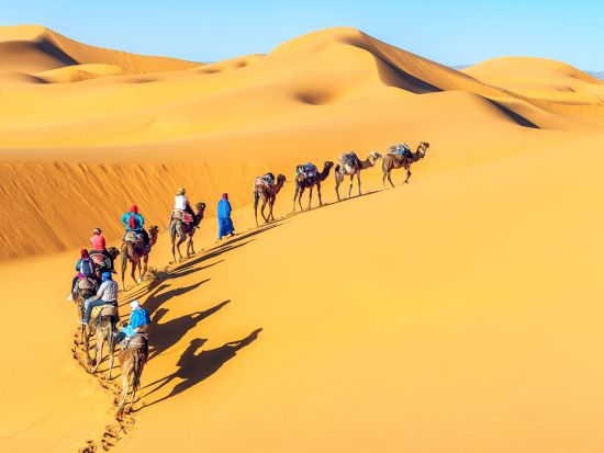 【エルラシディア発 モロッコ周遊 3泊4日】メルズーガ2泊！世界遺産アイト・ベン・ハッドゥ＋シェビ砂丘＋トドラ峡谷＋ワルザザート＜英語／マラケシュ着＞