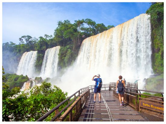 イグアスの滝アルゼンチン側：入場、ガイド付きツアー＆トランスポート by Tiqets