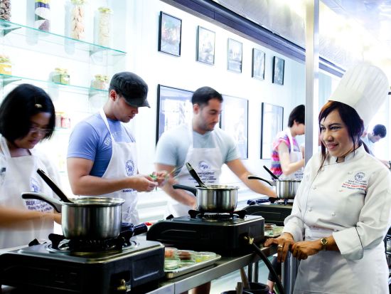 ブルーエレファント・バンコクタイレストラン　クッキングスクール　チケット予約・前売り券