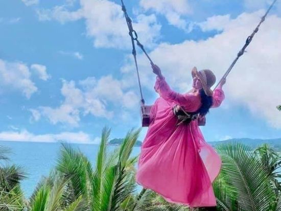 プーケット・ロック・ビーチ・スイングフォト　チケット予約・前売り券