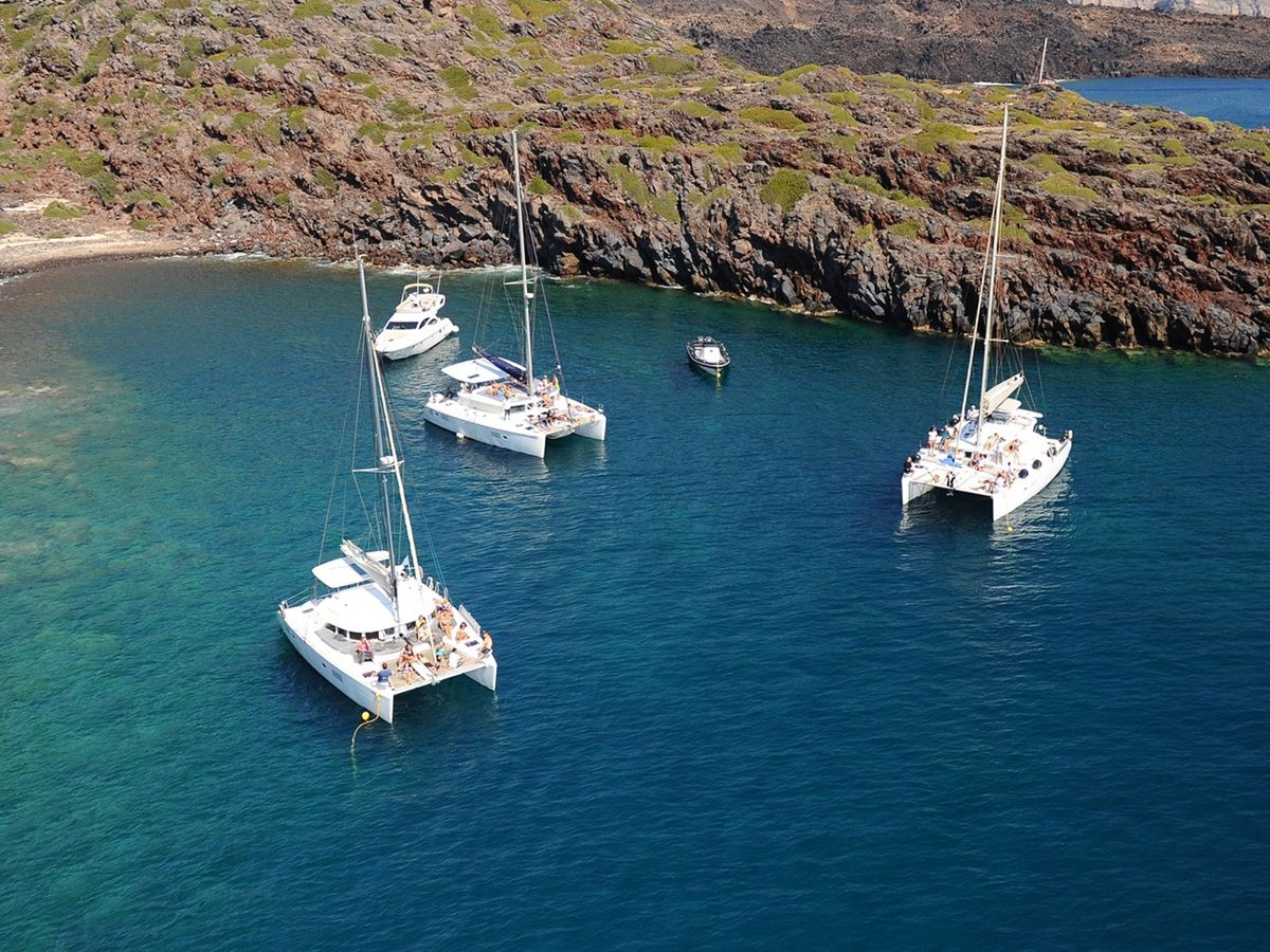 サントリーニ島発 クルーズ | サントリーニ島 旅行の観光