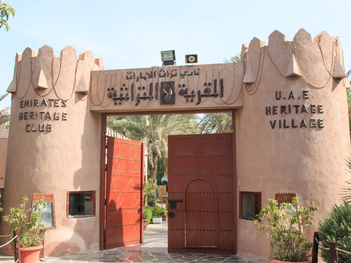 UAE_Abu Dhabi_Heritage Village_Emirates Heritage Club_shutterstock_226496158