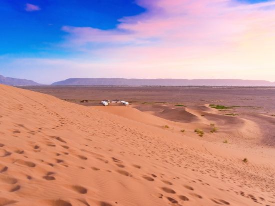 【マラケシュ発 モロッコ1泊2日】世界遺産アイト・ベン・ハッドゥ＋ティンフー砂丘でラクダ乗り体験＋陶器の町タムグルート＜英語＞