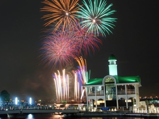 6月2日限定】横浜開港祭・花火観覧クルーズ 貸切船でゆったり 6月2日限定】横浜開港祭・花火観覧クルーズ 貸切船でゆったり