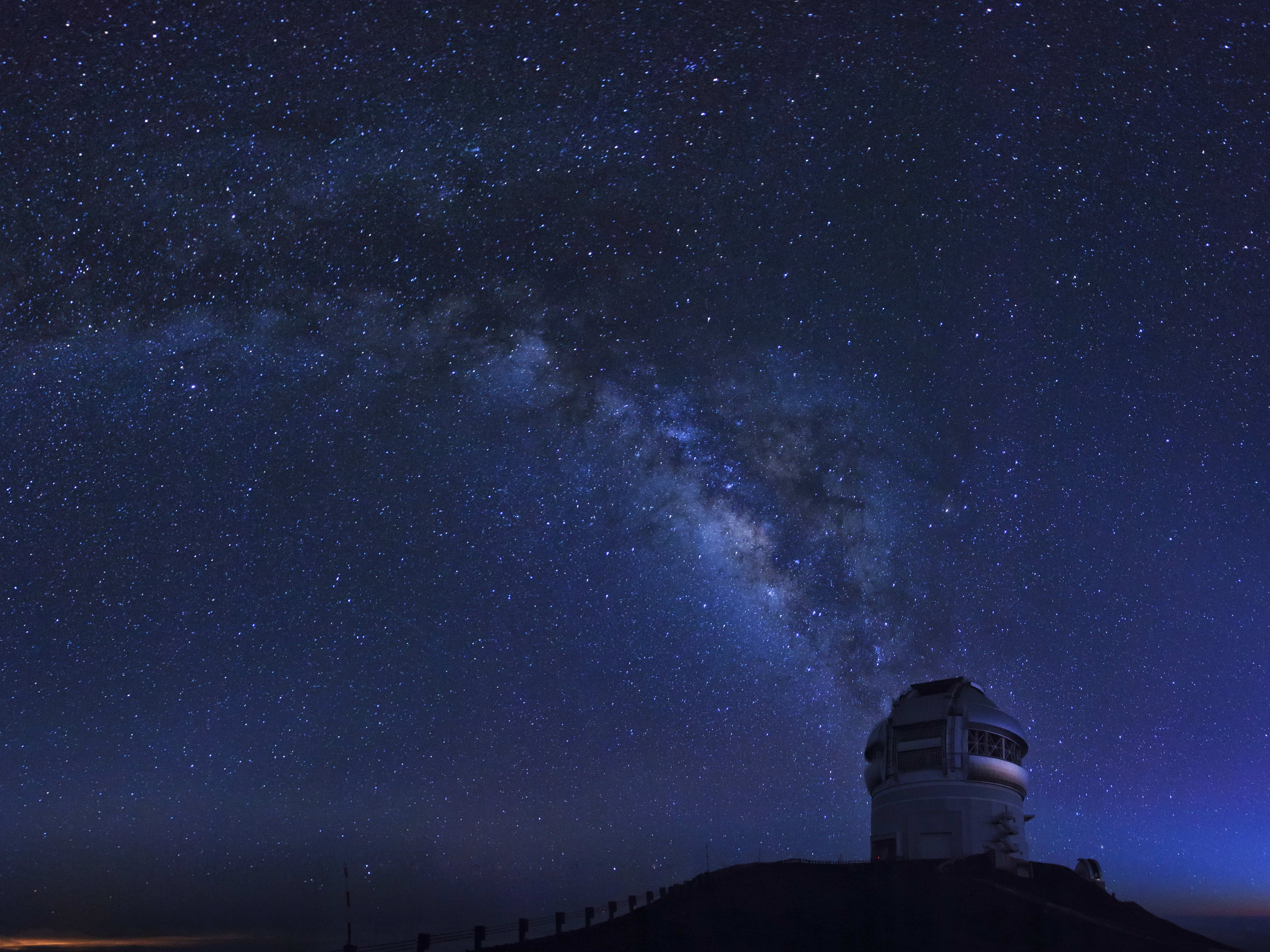 マウナケア山頂 星空観測 | ハワイ（ハワイ島）の観光・オプショナルツアー専門 VELTRA(ベルトラ)