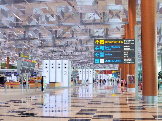 Singapore_Changi Airport_Terminal 3_shutterstock_85760545