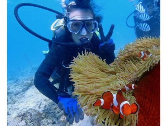 【ベストプライス】クマノミ城ボート体験ダイビング 完全貸切！たくさんの可愛いお魚に囲まれて気分は竜宮城！SNS映え無料撮影サービスあり◎＜約2時間／恩納村＞