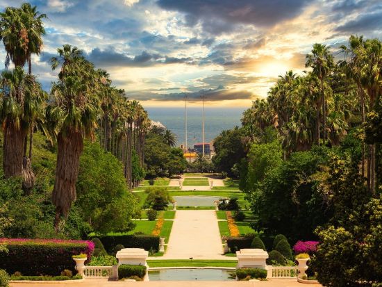 アルジェリア周遊ツアー　世界遺産ムザブの谷＆カスバ、エル・メニア、レッド・オアシスなどを巡る＜6泊7日／9月～5月／英語ガイド／アルジェ発着＞