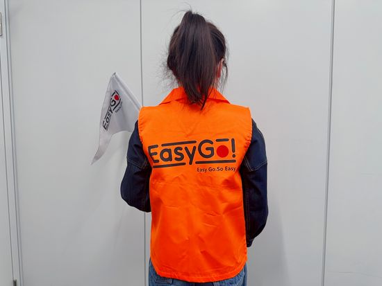 添乗員オレンジベスト④