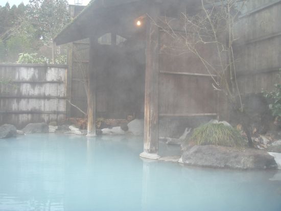 路線バスで行く　黒川温泉を満喫「とうふ吉祥」の豪華なとうふ定食付き ＜熊本桜町バスターミナル・熊本駅・阿蘇くまもと空港発＞