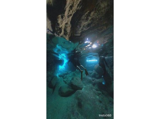 17エンド・青の洞窟、通り池などなど神秘的な世界へレッツゴー！！完全貸切のボートで楽しい時間を過ごそう＜約6時間／宮古島＞