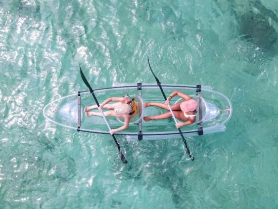 クリアSUP・クリアカヤック体験 ウミガメが生息するビーチで水中世界を楽しもう＜0歳から参加OK／ドローン撮影サービス／恩納村＞