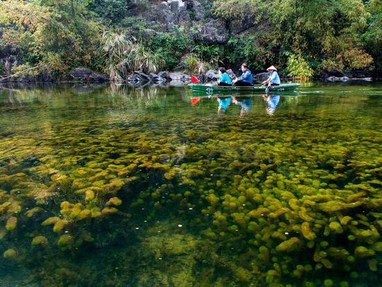 trang an crystal water