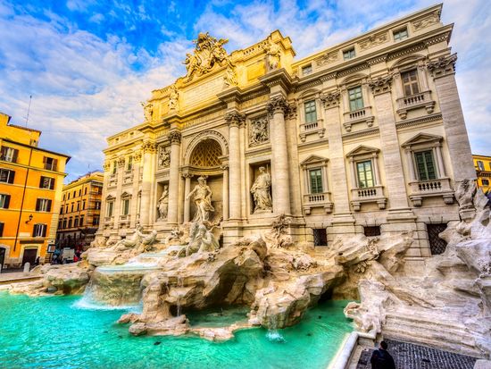 Rome_Trevi_Fountain_shutterstock_359989586 (1)